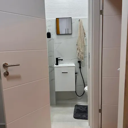 דירה Dele Free Parking *